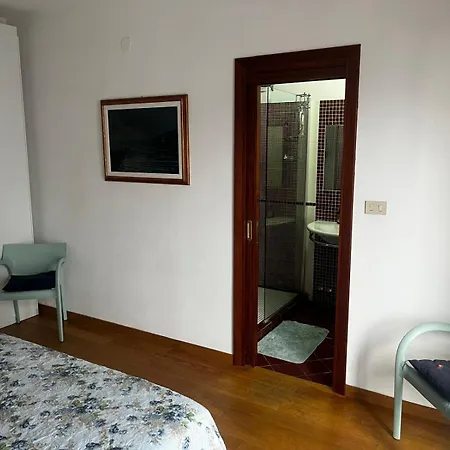 Lido Sea View Apartment *